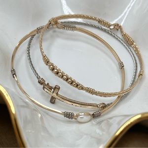 Ronaldo power of prayer bracelet 14k gold wire and 7 beads, size 7. EUC